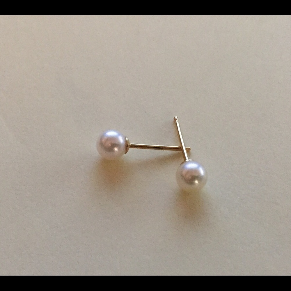 4MM Culture Pearls 14 Karat Gold Post and Ear Backs